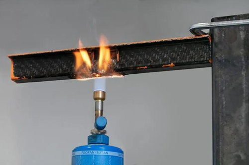 碳纖維板用火能點(diǎn)燃嗎？