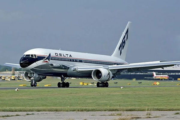 飛機.jpg